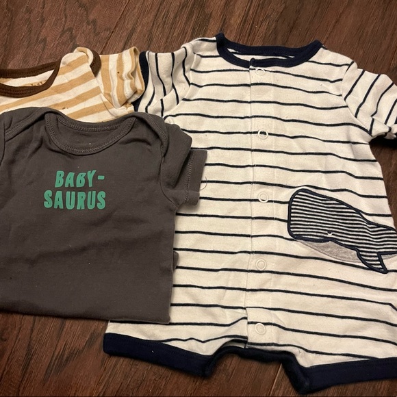 Baby boy onesie bundle romper newborn like new - Picture 1 of 6